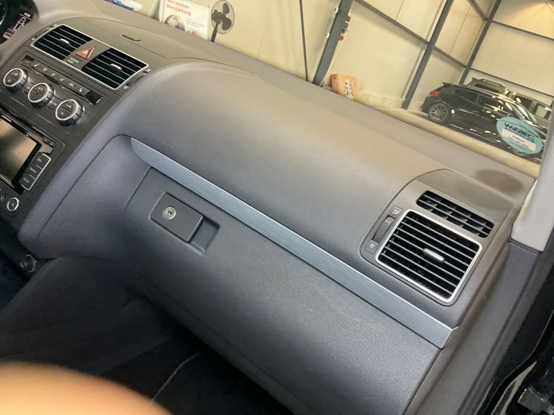 Volkswagen Touran 1.4 TSI Cup 2014 – снимка 28