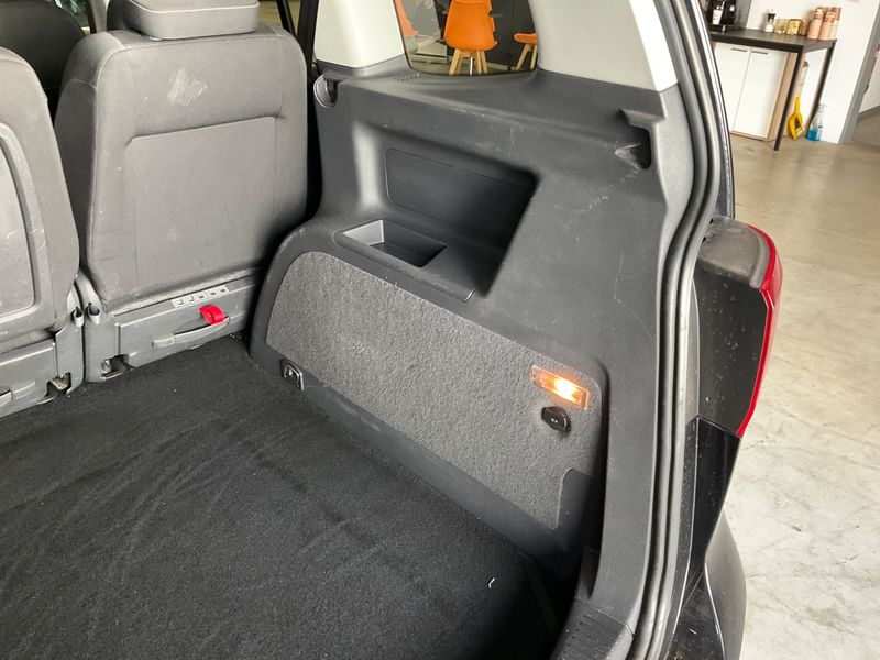 Volkswagen Touran 1.4 TSI Cup 2014 – снимка 25