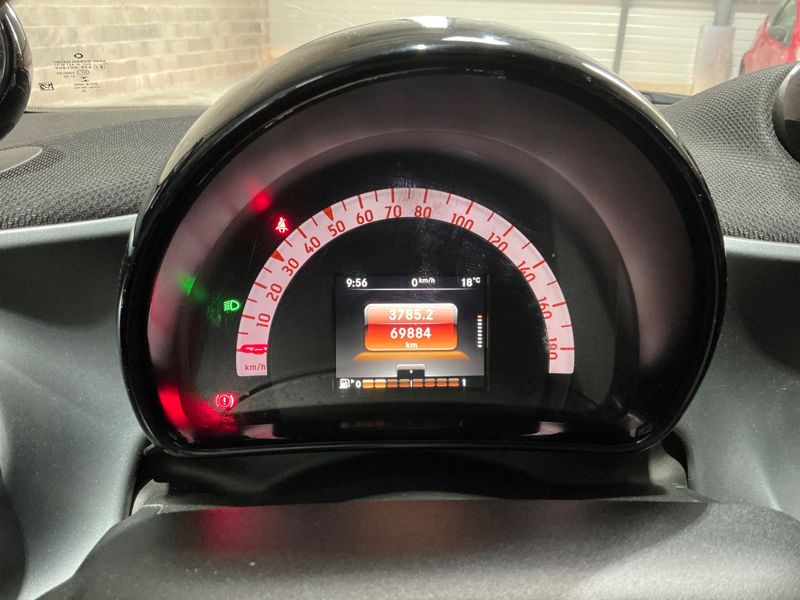 Smart fortwo 0.9 Turbo Basis Prime 2018 – снимка 19
