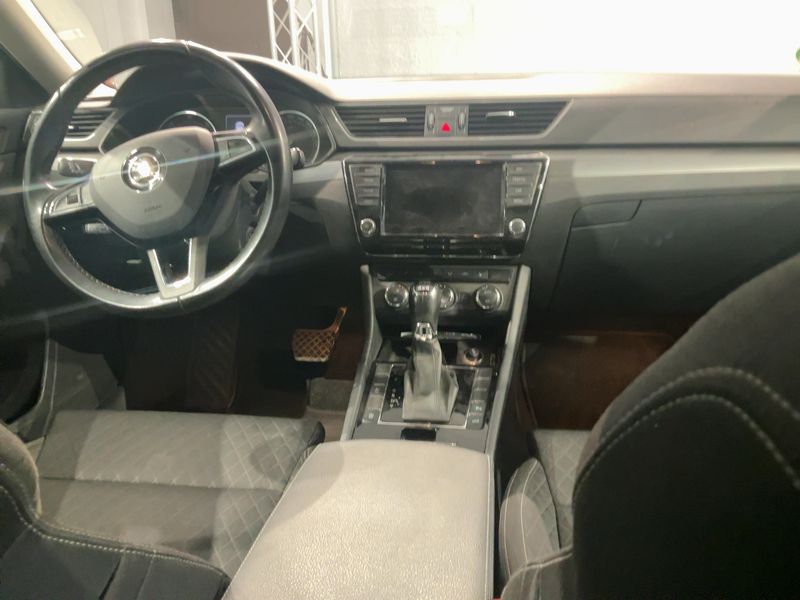 Skoda Superb 2.0 TDI Style 4x4 2016 – снимка 18