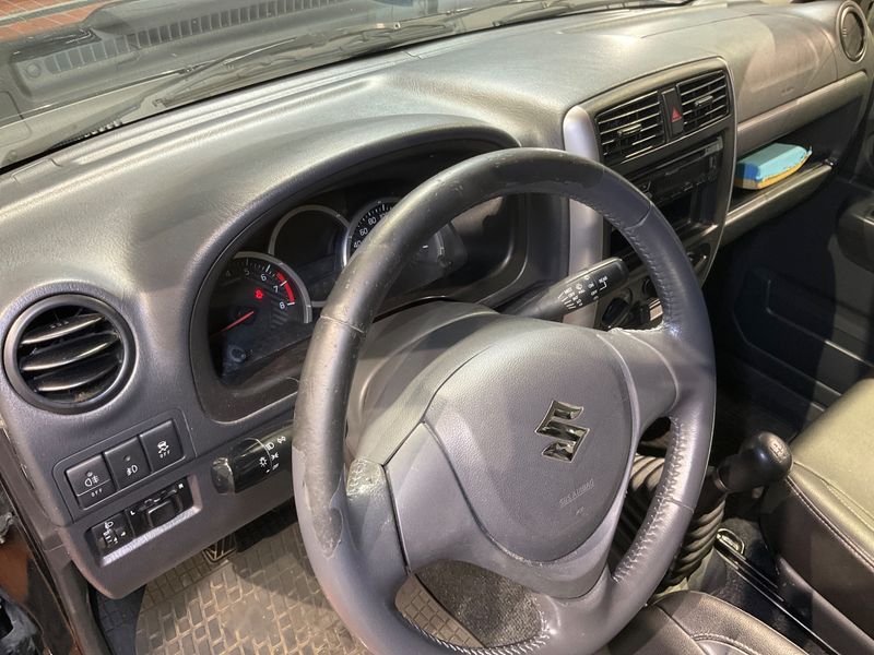 Suzuki Jimny 1.3 Style 2018 – снимка 32