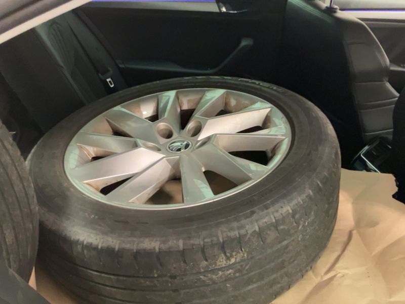 Skoda Superb 2.0 TDI Style 4x4 2016 – снимка 20