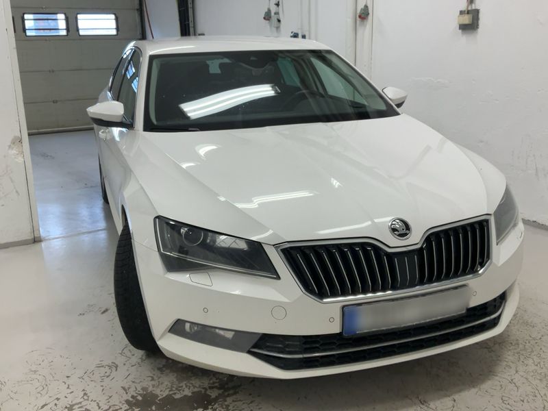 Skoda Superb 2.0 TDI Style 4x4 2016 – снимка 12