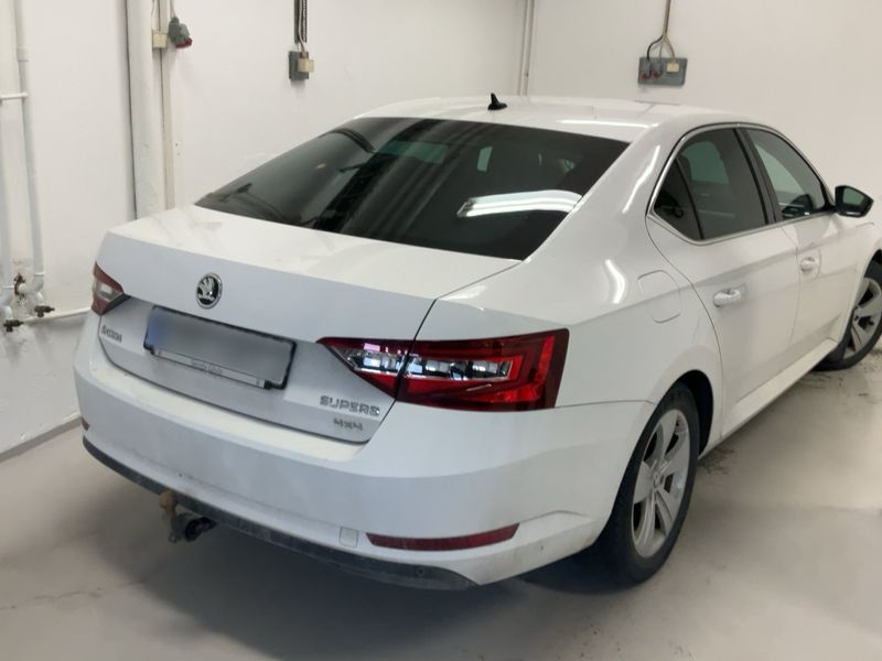 Skoda Superb 2.0 TDI Style 4x4 2016 – снимка 8