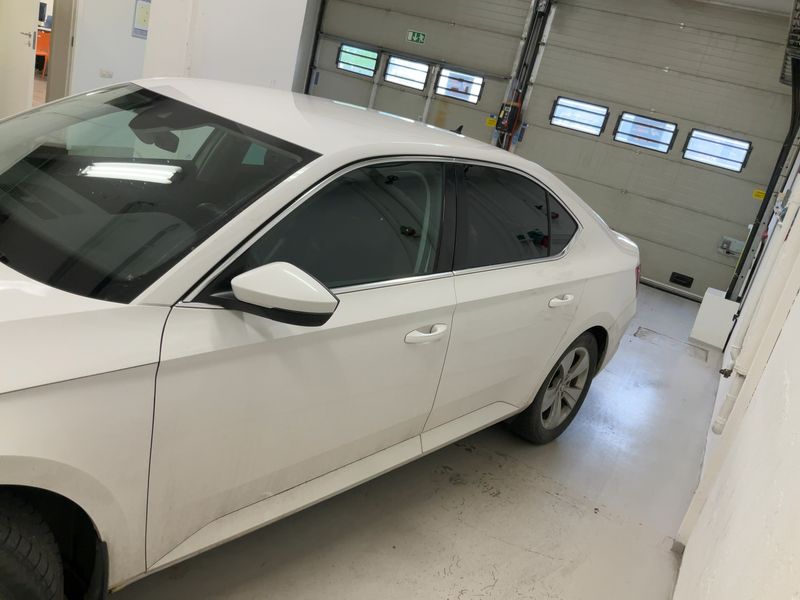 Skoda Superb 2.0 TDI Style 4x4 2016 – снимка 4