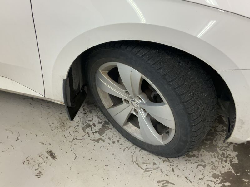 Skoda Superb 2.0 TDI Style 4x4 2016 – снимка 11