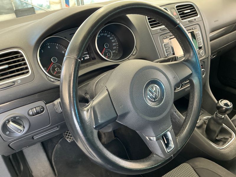 Volkswagen Golf VI 1.4 TSI Comfortline 2009 – снимка 26