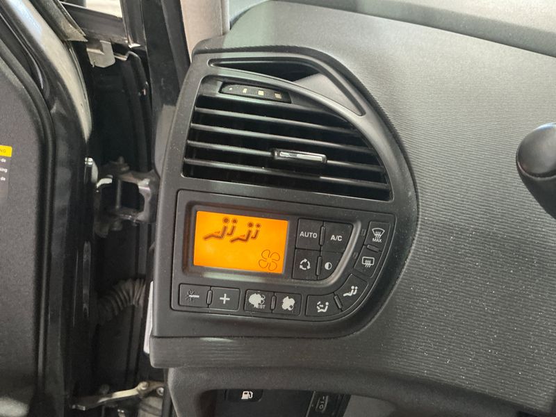 Citroen C4 Grand Picasso 1.6 HDi Confort 2011 – снимка на щета