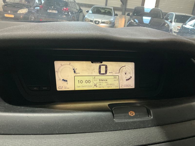 Citroen C4 Grand Picasso 1.6 HDi Confort 2011 – снимка 4