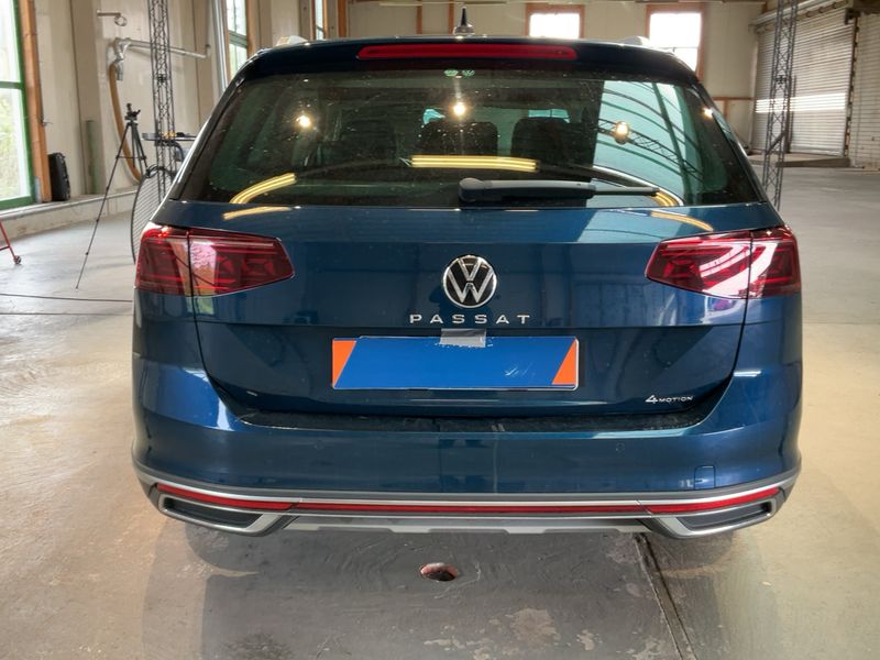 Volkswagen Passat Alltrack 2.0 TDI 4Motion 2022 – снимка 7