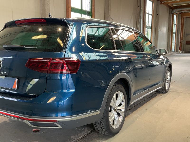 Volkswagen Passat Alltrack 2.0 TDI 4Motion 2022 – снимка 8