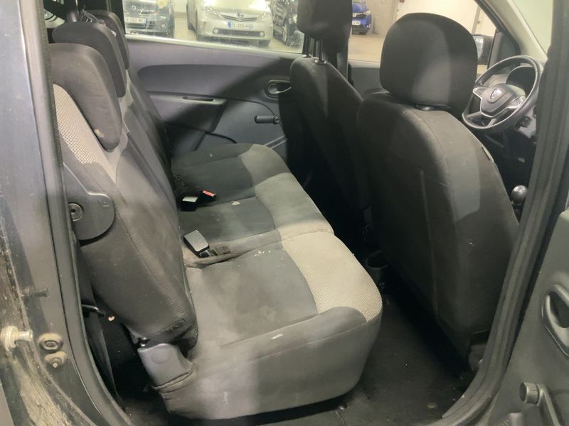 Dacia Lodgy 1.3 TCe Essentiel 2020 – снимка 19