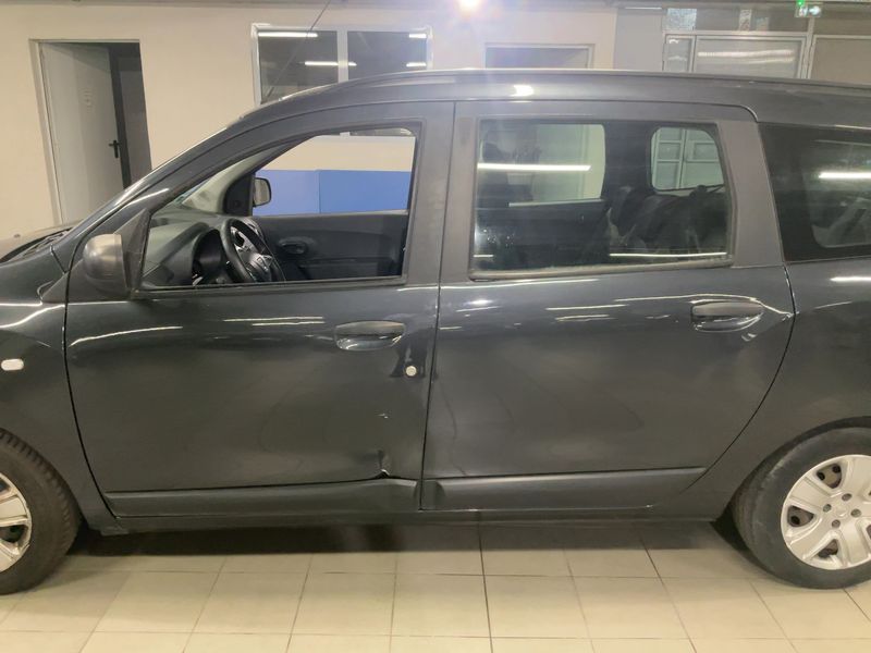 Dacia Lodgy 1.3 TCe Essentiel 2020 – снимка 4