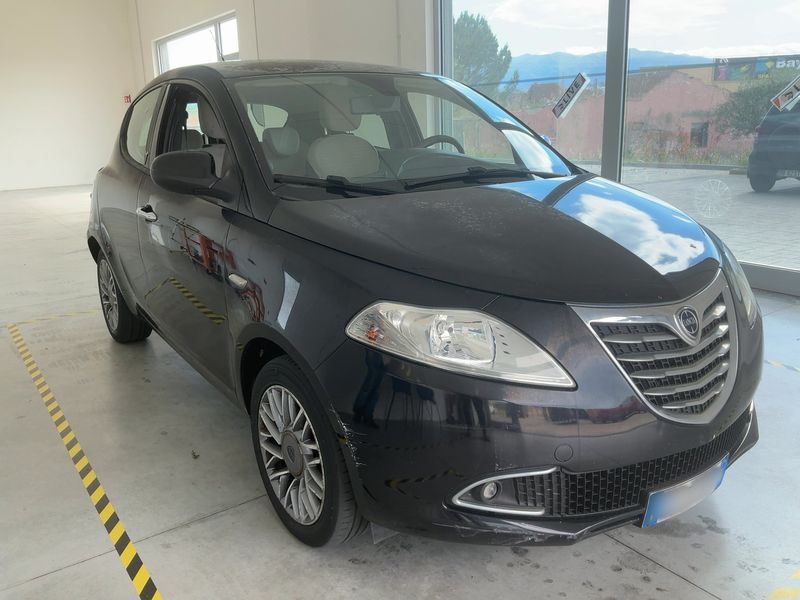 Lancia Ypsilon 1.3 JTD Silver 2013 – снимка 12