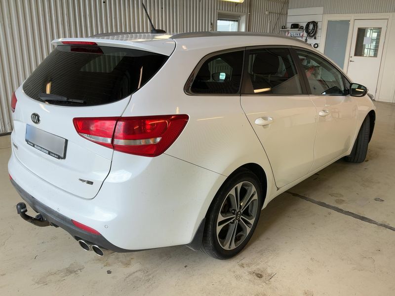 Kia cee'd 1.6 CRDi GT Line 2016 – снимка 8