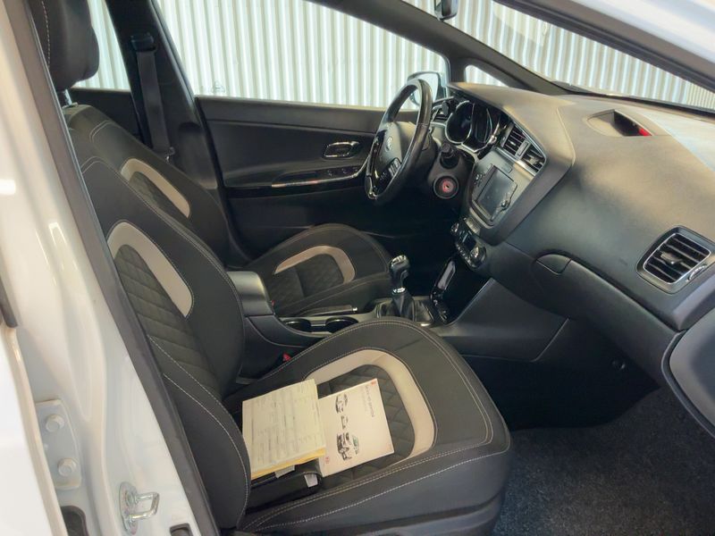 Kia cee'd 1.6 CRDi GT Line 2016 – снимка 17