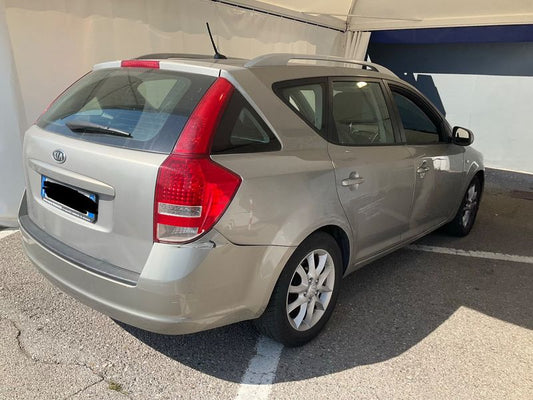 Kia cee'd 1.6 CRDi Vision 2012 – снимка 2