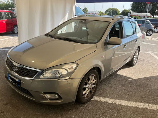 Kia cee'd 1.6 CRDi Vision 2012 – снимка 1