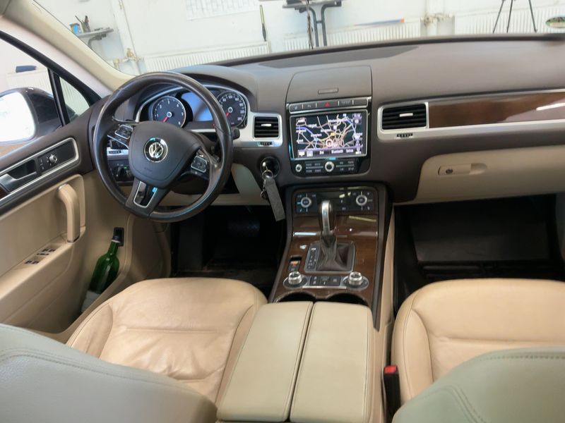 Volkswagen Touareg 3.0 V6 TDI Terrain Tech BlueMotion Tech 2016 – снимка 18