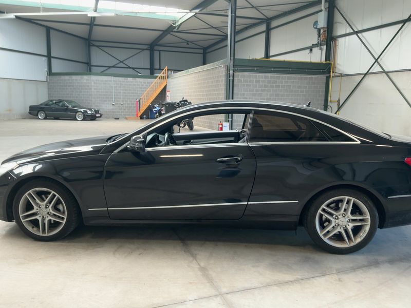 Mercedes-Benz E-Klasse E 220 CDI BlueEfficiency Avantgarde 2013 – снимка 4