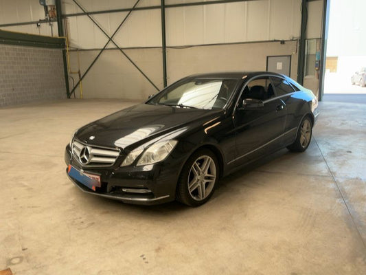 Mercedes-Benz E-Klasse E 220 CDI BlueEfficiency Avantgarde 2013 – снимка 1