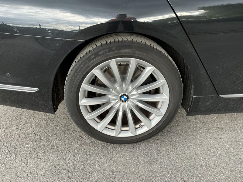 BMW 7er 740i 2018 – снимка 9