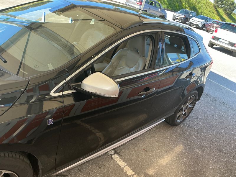 Volvo V40 Cross Country 2.0 D2 Ocean Race 2015 – снимка 4