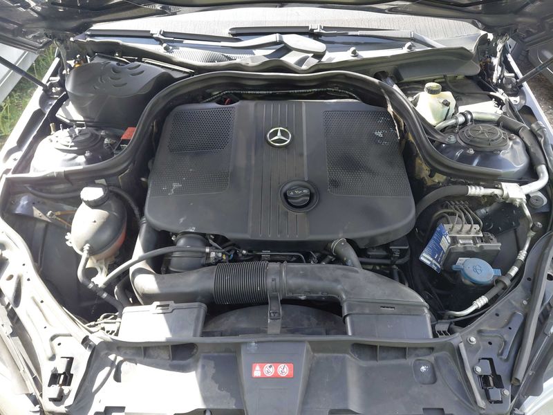 Mercedes-Benz E-Klasse E 200 CDI T BlueEfficiency 2010 – снимка 8