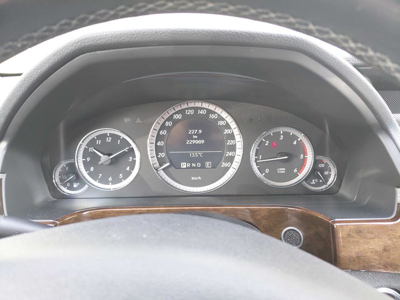 Mercedes-Benz E-Klasse E 200 CDI T BlueEfficiency 2010 – снимка 12