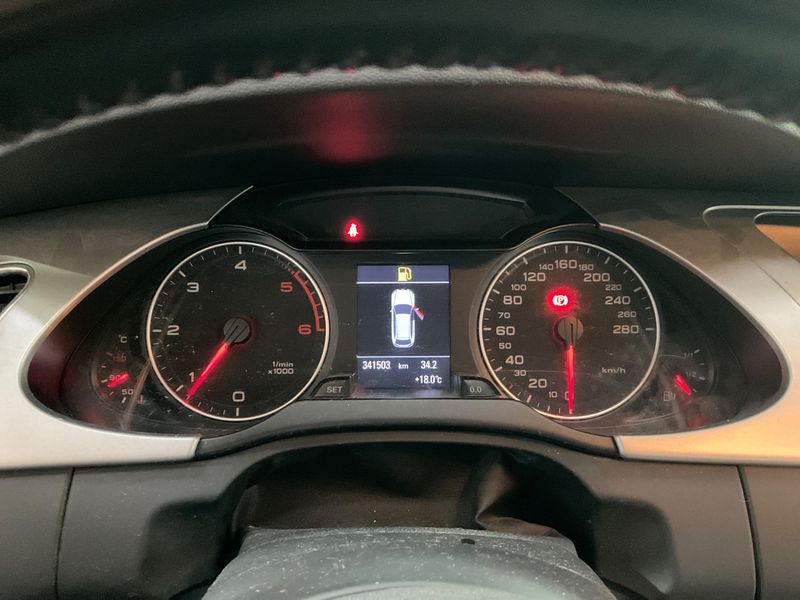 Audi A4 2.0 TDI Ambition 2008 – снимка 4