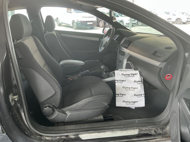 Opel Astra GTC 1.9 CDTI Sport 2006 – снимка 3