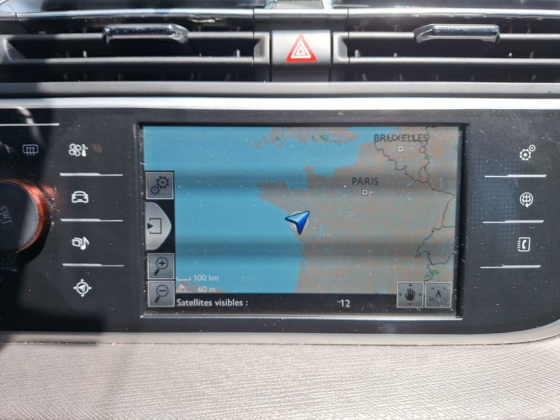 Citroen C4 Picasso 1.6 e-HDi Intensive 2013 – снимка 13