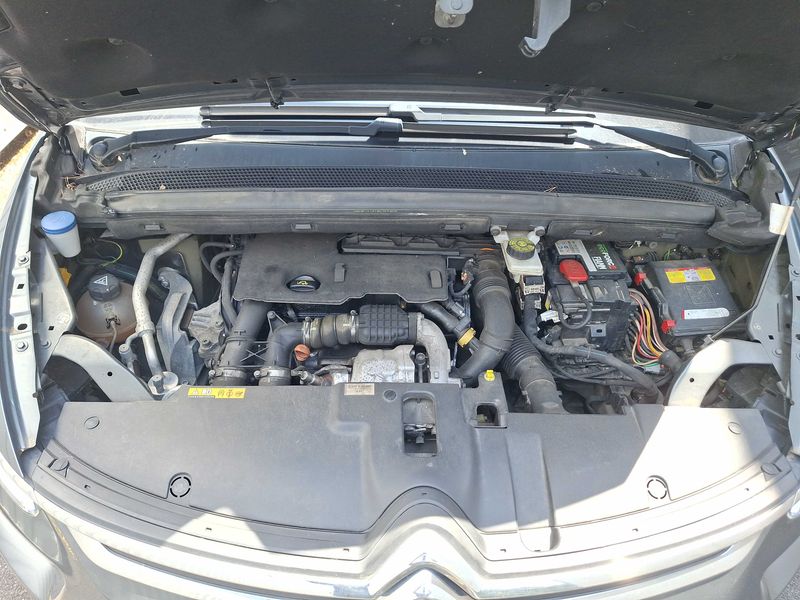 Citroen C4 Picasso 1.6 e-HDi Intensive 2013 – снимка 8