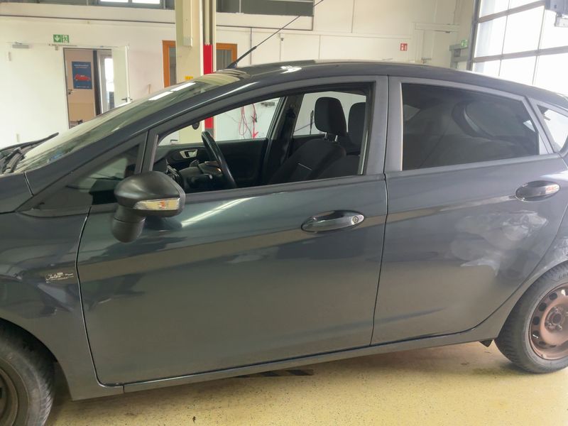 Ford Fiesta 1.0 SYNC Edition 2013 – снимка 4