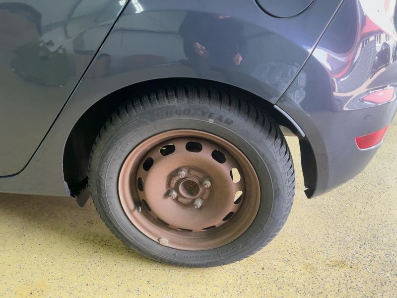 Ford Fiesta 1.0 SYNC Edition 2013 – снимка 5