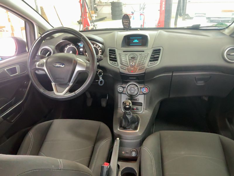 Ford Fiesta 1.0 SYNC Edition 2013 – снимка 18