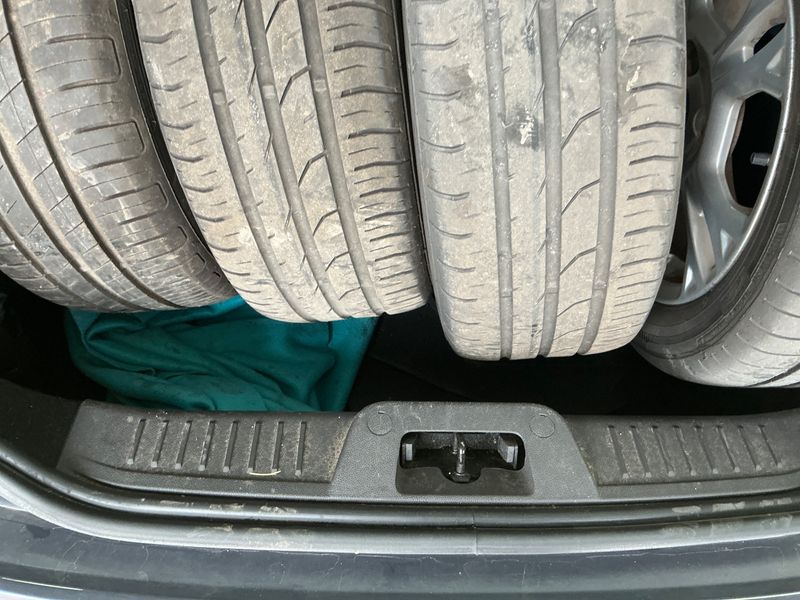 Ford Fiesta 1.0 SYNC Edition 2013 – снимка 30