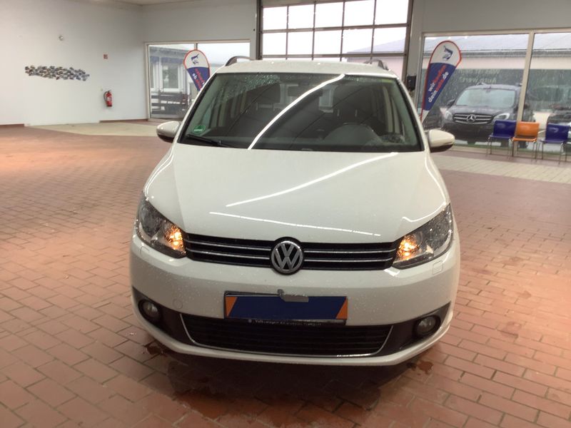 Volkswagen Touran 1.6 TDI Comfortline BlueMotion Tech 2014 – снимка 14