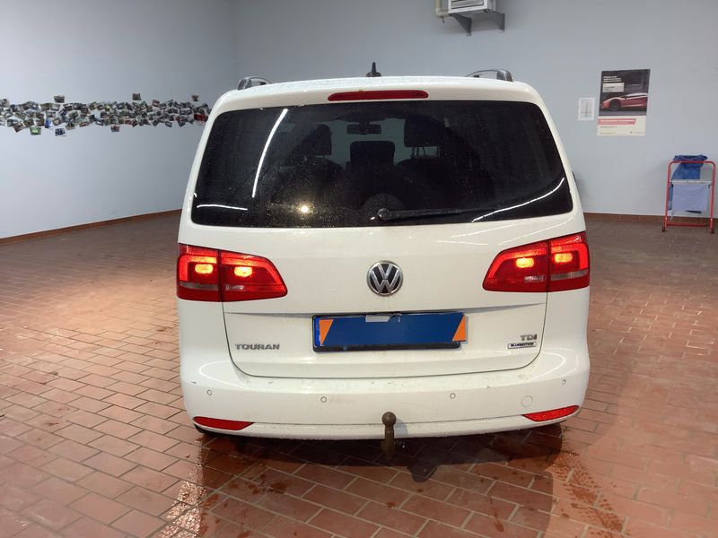 Volkswagen Touran 1.6 TDI Comfortline BlueMotion Tech 2014 – снимка 7