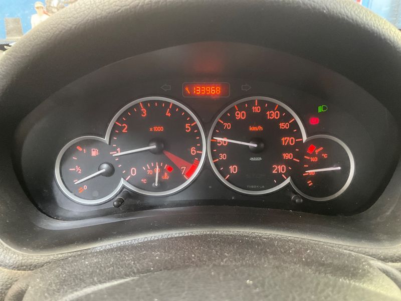 Peugeot 206 1.6 XT 2004 – снимка 4