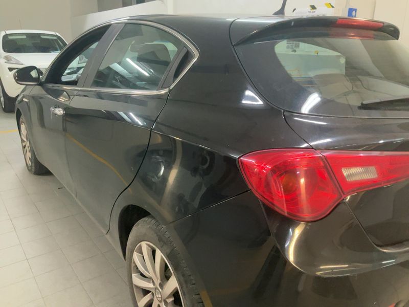 Alfa Romeo Giulietta 1.6 JTD Distinctive 2015 – снимка 6