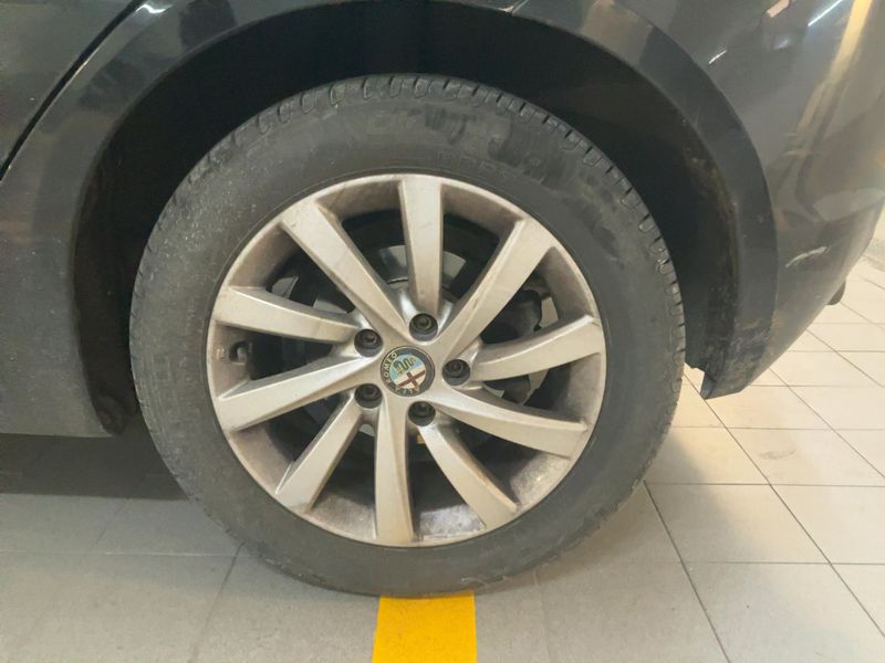 Alfa Romeo Giulietta 1.6 JTD Distinctive 2015 – снимка 5