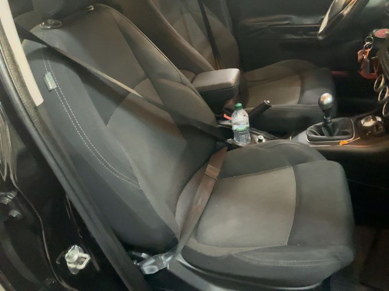 Alfa Romeo Giulietta 1.6 JTD Distinctive 2015 – снимка 16