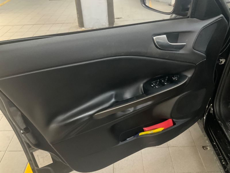 Alfa Romeo Giulietta 1.6 JTD Distinctive 2015 – снимка 33