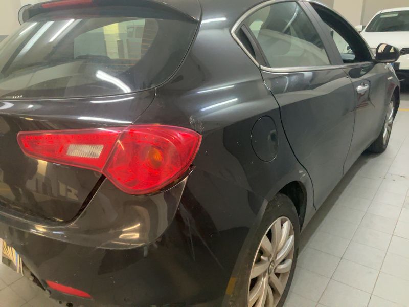 Alfa Romeo Giulietta 1.6 JTD Distinctive 2015 – снимка 8