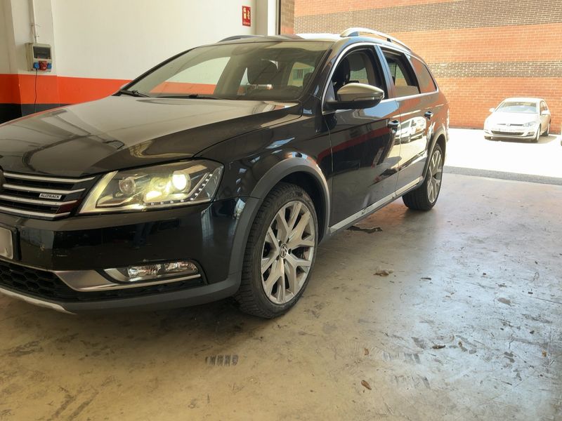 Volkswagen Passat 2.0 TDI Sky 4Motion BlueMotion Tech 2014 – снимка 2