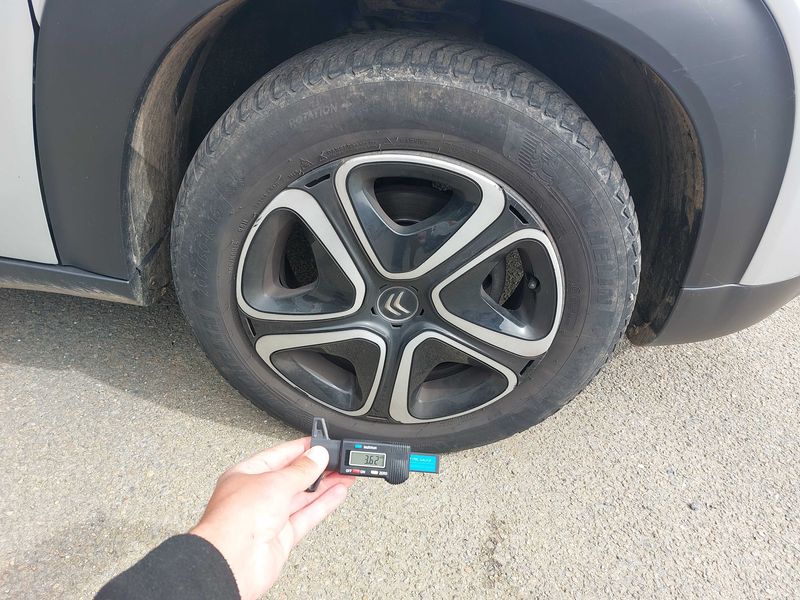 Citroen C3 Aircross 1.6 Blue-HDi Feel 2018 – снимка 37