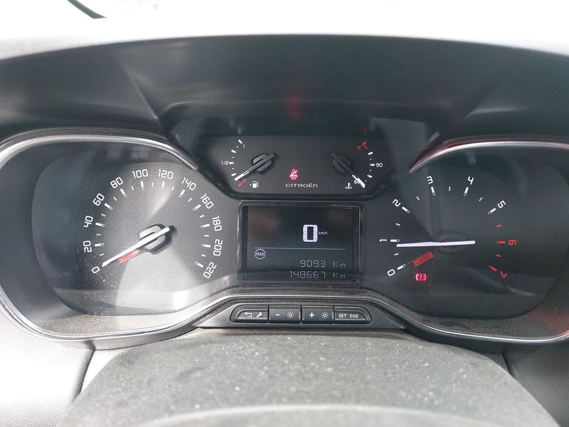 Citroen C3 Aircross 1.6 Blue-HDi Feel 2018 – снимка 23