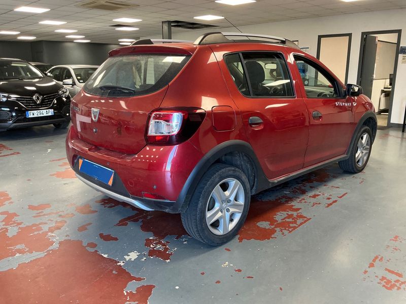 Dacia Sandero 1.5 dCi Stepway Prestige 2015 – снимка 2