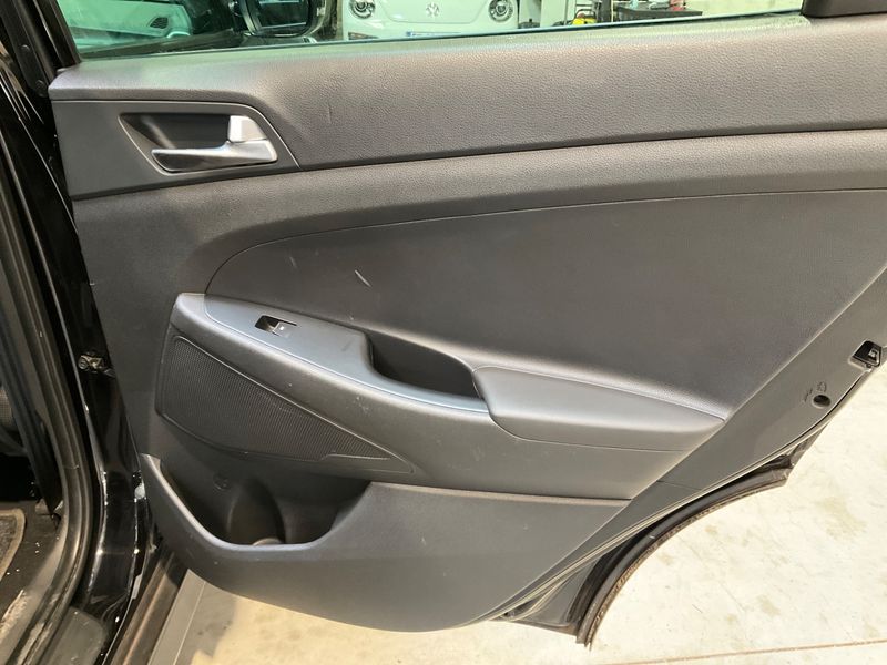 Hyundai Tucson 1.6 CRDi Business 2WD 2019 – снимка 25